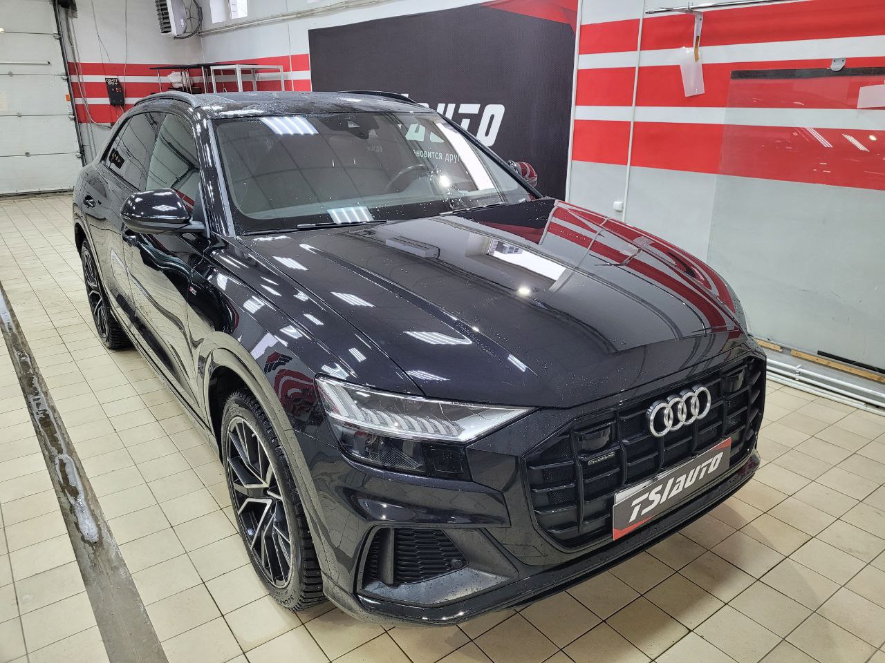 Шумоизоляция Audi Q8 в Алматы