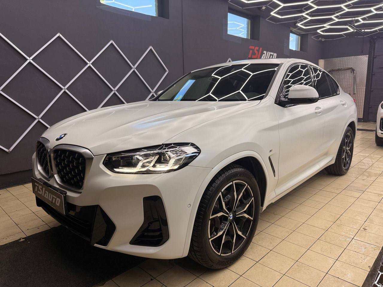 Шумоизоляция BMW X4 в Алматы