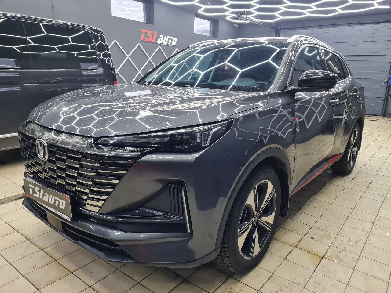 Контурная подсветка салона Changan Uni-S с управлением фото и цена установки