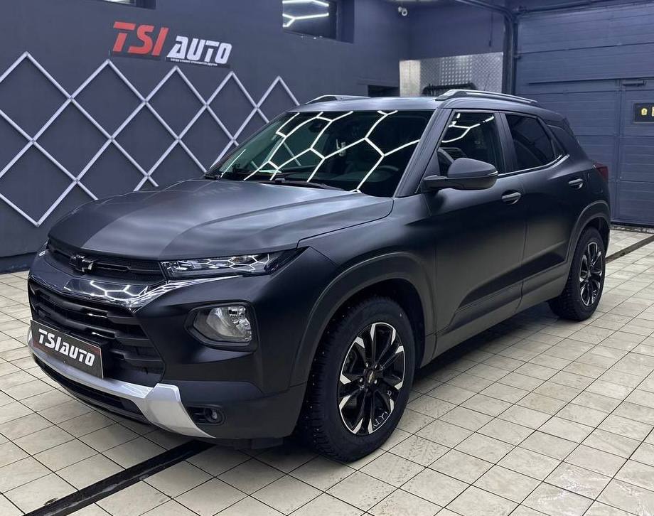 Chevrolet TrailBlazer установка усилителя и акустики в Алматы