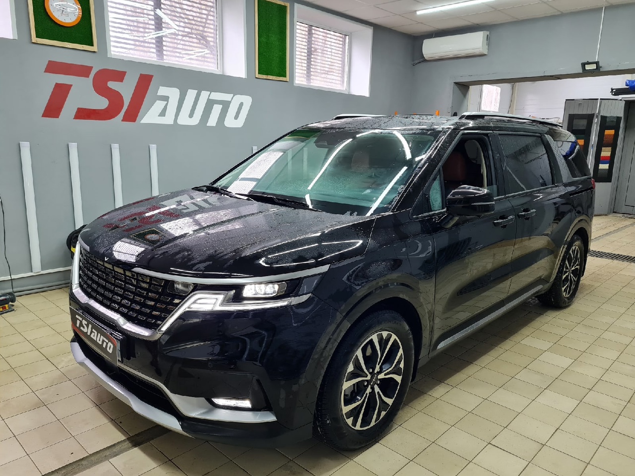 Шумоизоляция Kia Carnival в Алматы