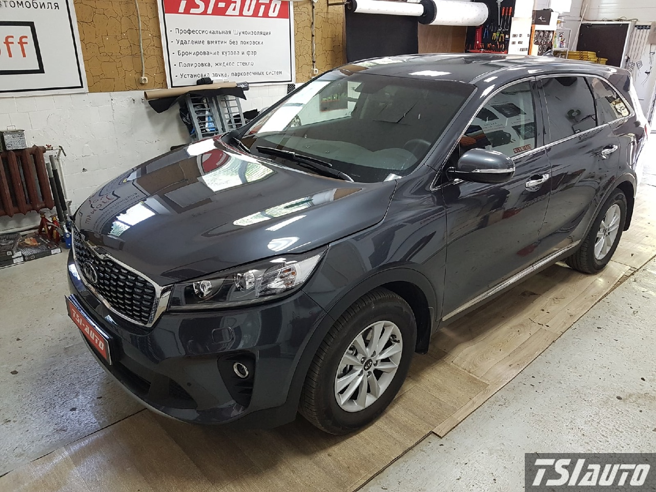 Правильная шумоизоляция Kia Sorento Prime в Алматы 