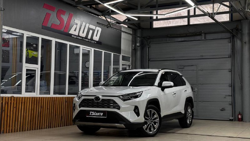 Оклейка пленкой Toyota RAV 4 в Алматы